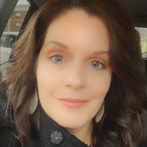 Meet your Posher, Liza